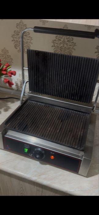 Продаёться электрический гриль для лаваша и фритюрница в хорошем сост