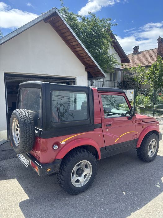 Suzuki  Samurai