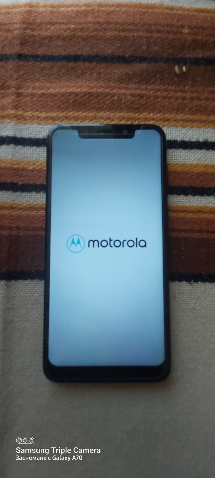 Motorola One Play P30