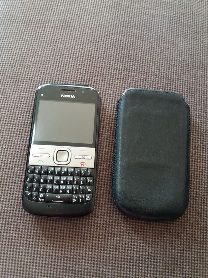 Мобилен телефон Nokia E5