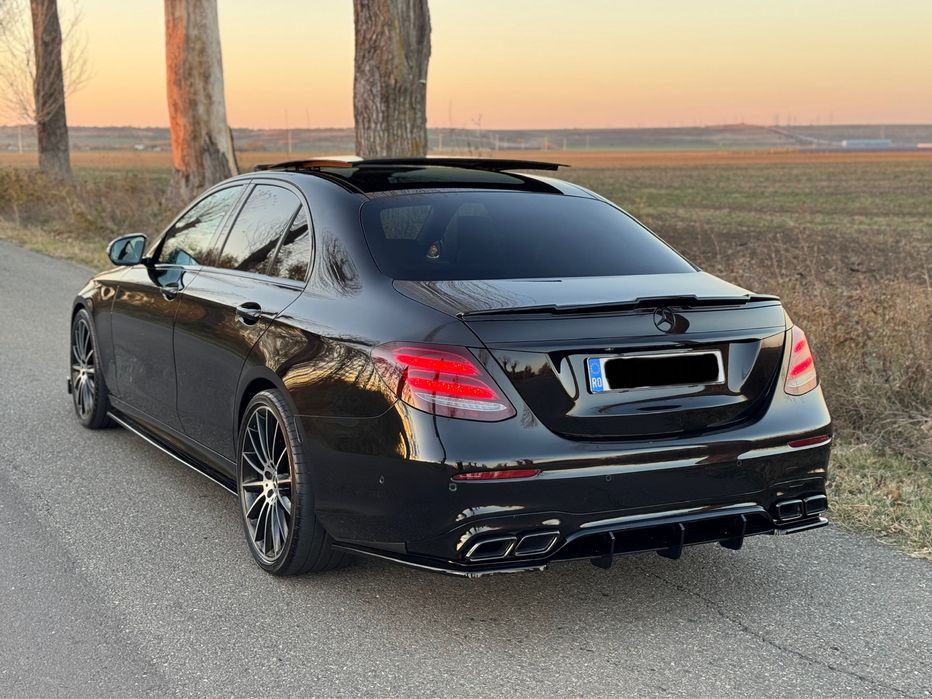 Mercedes-benz E400 Amg diesel / 4matic / perne de are / panorma /2019
