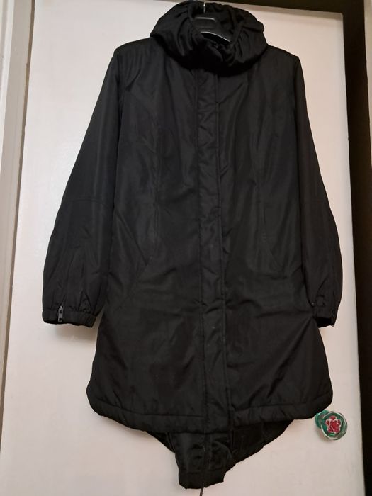 Продам куртки тёплые .