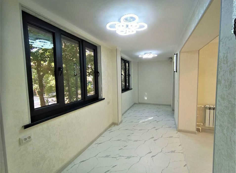 Хамза Новза метро квартира продаётся 3/2/4 Чиланзар 5 квартал