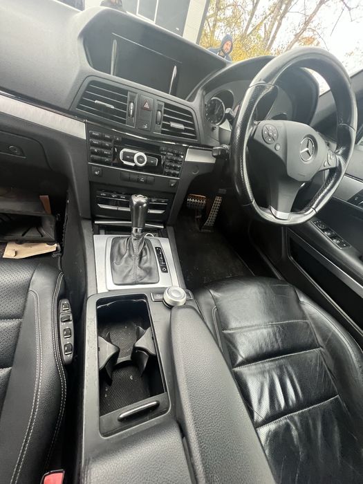 Mercedes W207 E класа купе 250cdi AMG пакет OM651 на части