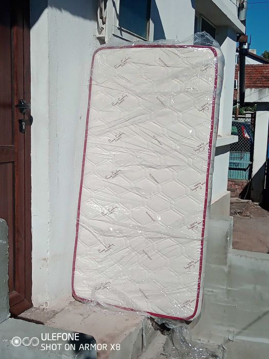 Детско креватче с матрак. Размери Д/Ш/В в см 147/74/85