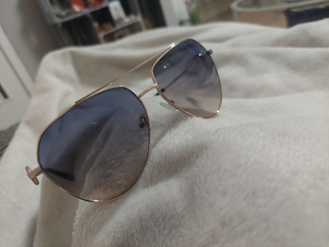 Очила GUESS нови