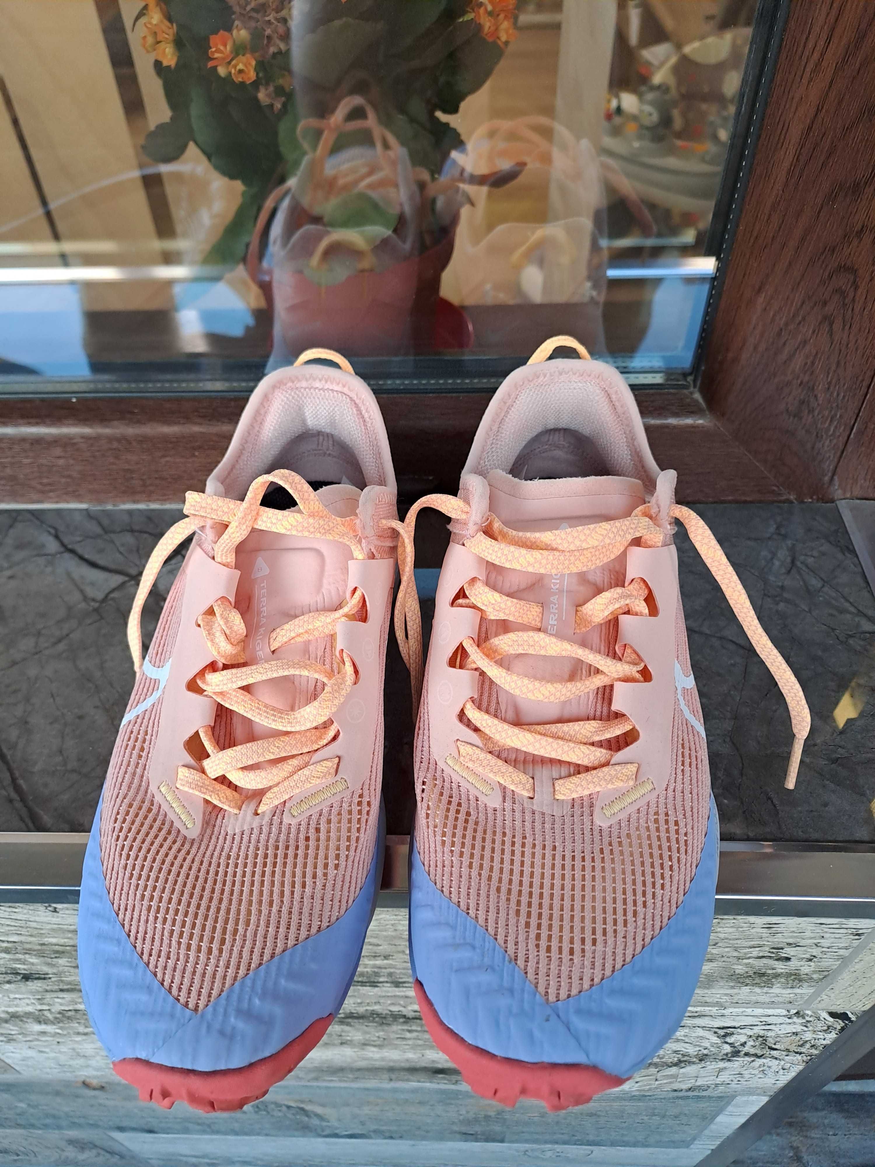 Nike Terra Kiger 8
