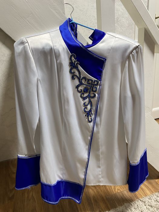 Костюм для выступлений женский