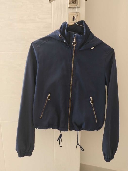 Тънко яке Bershka-xs