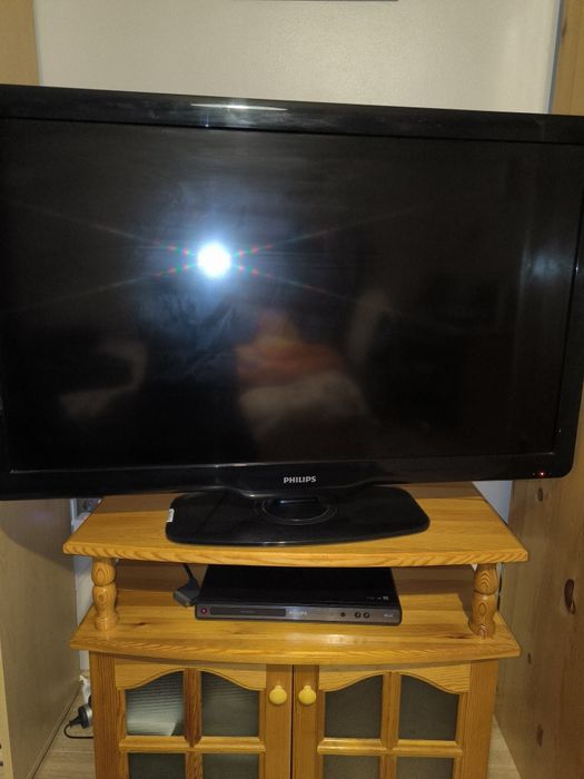 Телевизор "Филипс" 43 инча