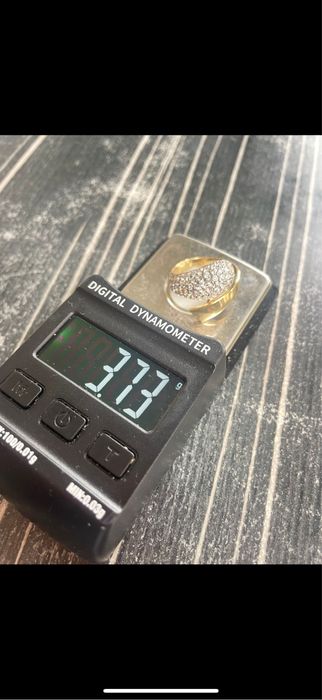 Inel aur 14 karate cu zirconii model deosebit