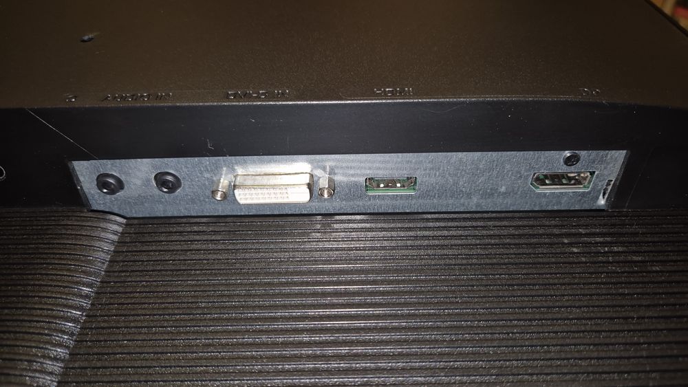 Продавам монитор ACER  K272HUL ,  27 инча ,QHD  2560x1440