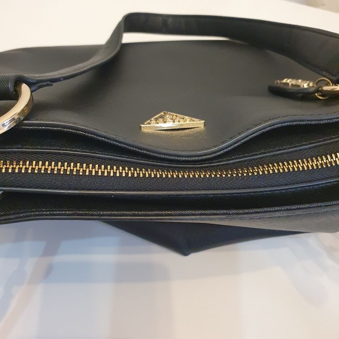 Geanta  Guess Noelle