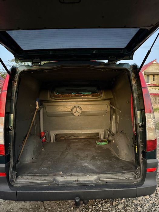 Vând mercedes vito
