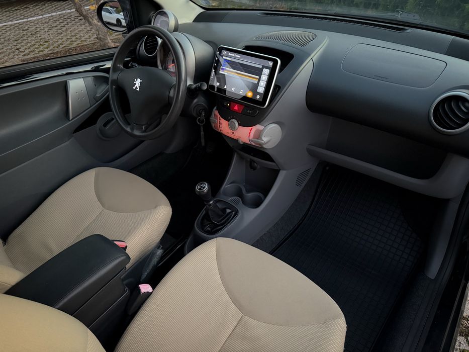 Пежо 107,LPG, газ. инж., CarPlay/Android