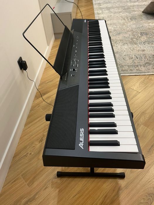 Цифровое пианино Alesis