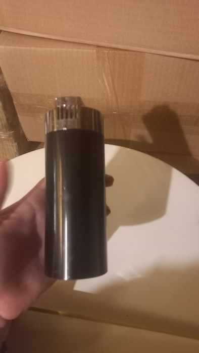 Голяма запалка с голям пламък