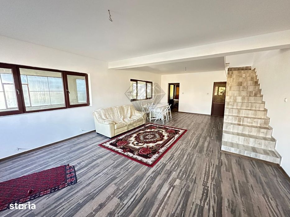 Casa Romanesti  5 Camere