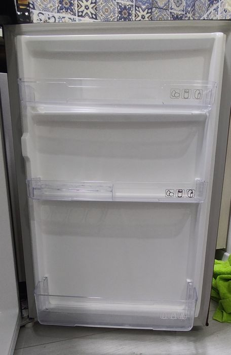 Мини холодильник Artel HS 137RN