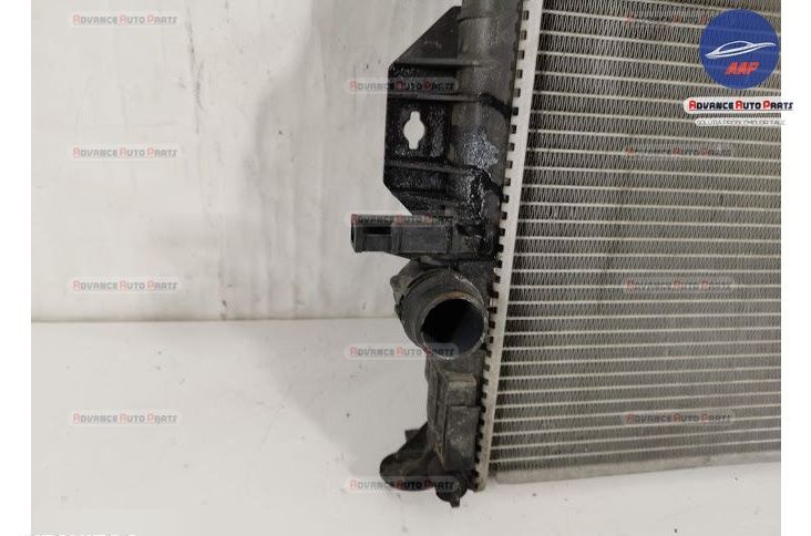 Оригинален воден радиатор Волво / Volvo XC70 3 Оригинален воден радиат