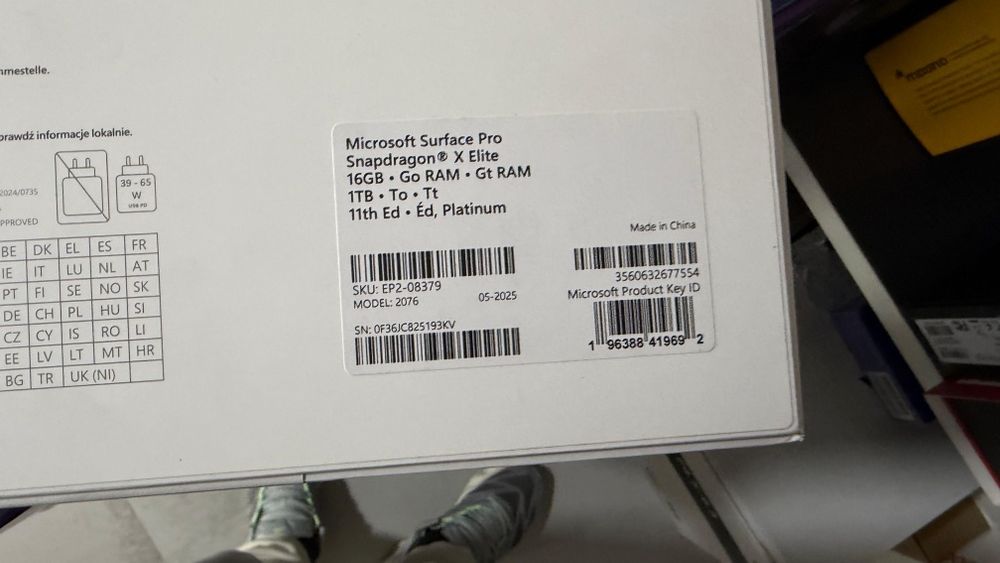 Microsoft Surface Pro, 13inch OLED, Snapdragon X Elite 16GB, 1TB, 11th