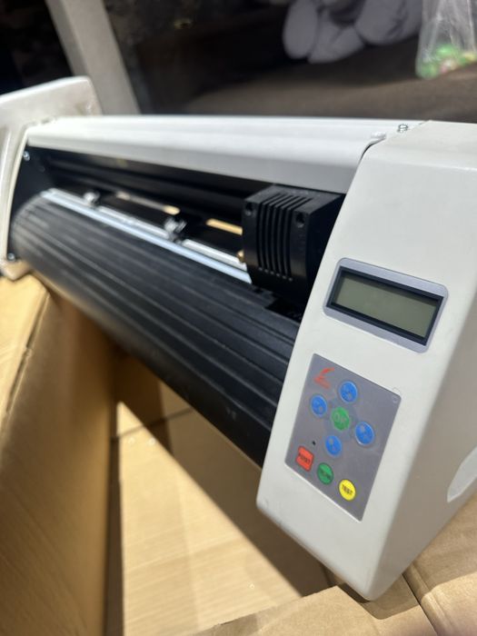 Плоттер режущий Redsail 720