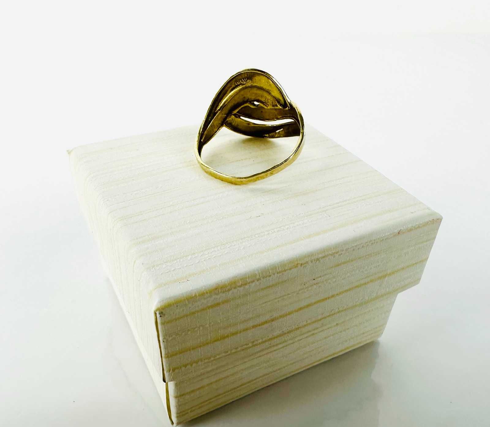++ПЕРФЕКТЕН++ Златен пръстен 14К / Размер 56 / 2,12 гр