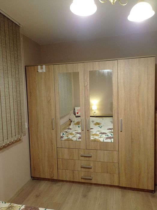 Четирикрилен гардероб 200/200/52