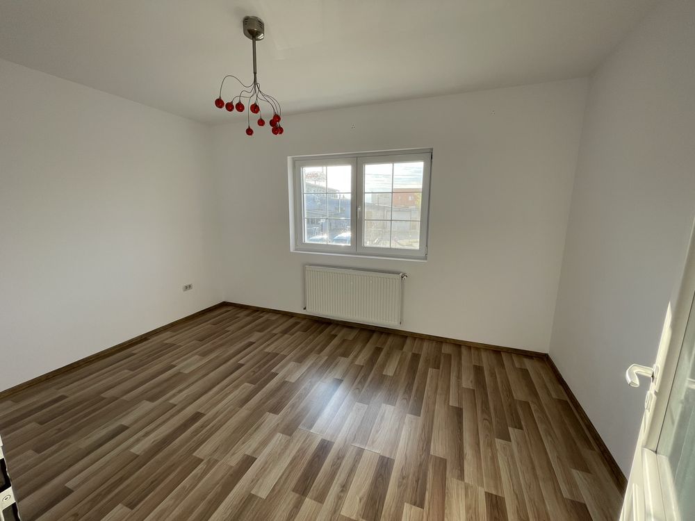 Apartament cu 3 camere si 160mp teren in proprietate Dumbravita