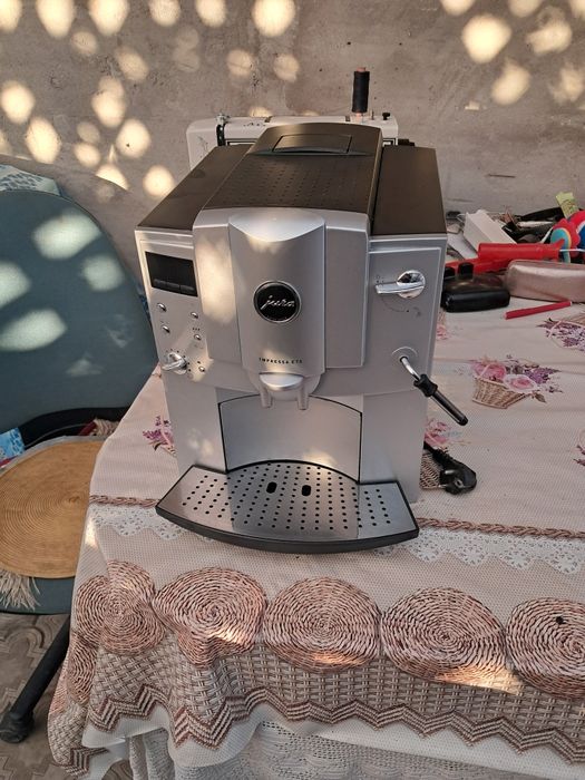 Aparate de cafea JURA ,si piese de schimb