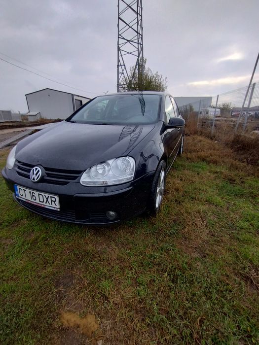 Vând Golf V 2008