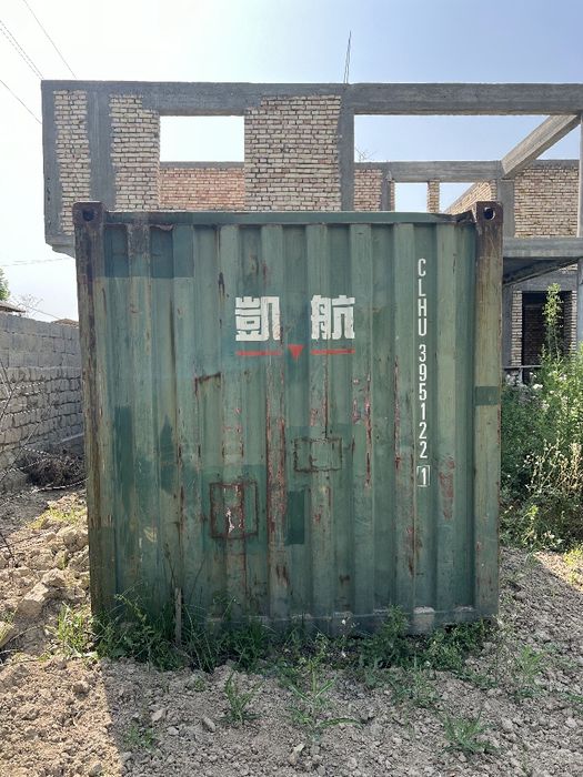 Контейнер сотилади 6 метр