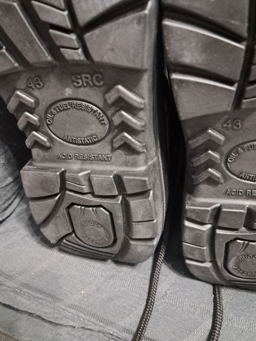 Чисто нови кубинки