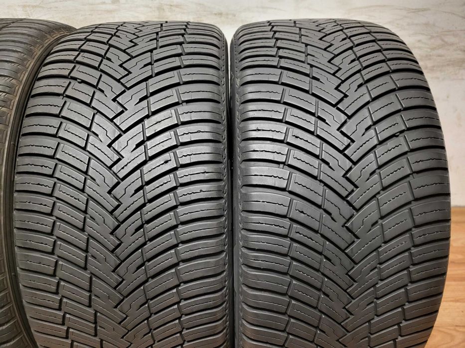 225/45/18 и 245/40/18 / пакет всесезонни гуми