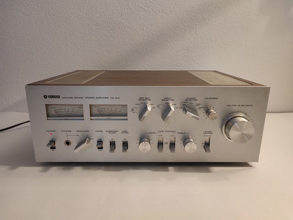 Amplificator Yamaha CA 810 statie carcasa lemn
