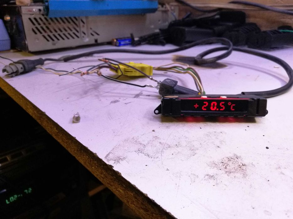 Ремонт на километражни табла Audi 80/90,В3/В4