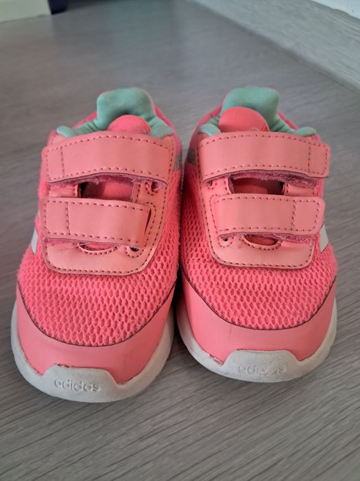 Adidași +sandale
