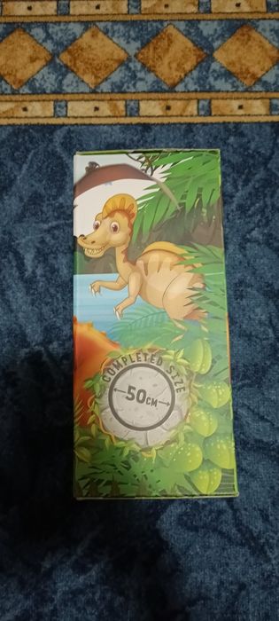 Puzzle reversibil cu dinozauri