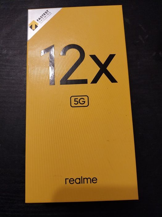 Продавам Realme 12x 5G