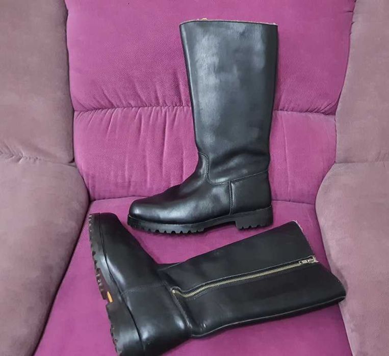 Cizme dans joc popular folclor piele blana de miel de la JURA marime42