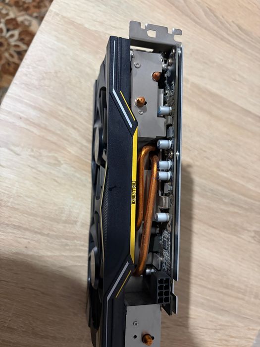 Placa video Asrock RX 5600 XT