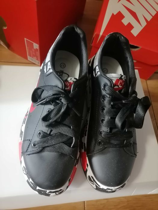 Adidasi cu platforma