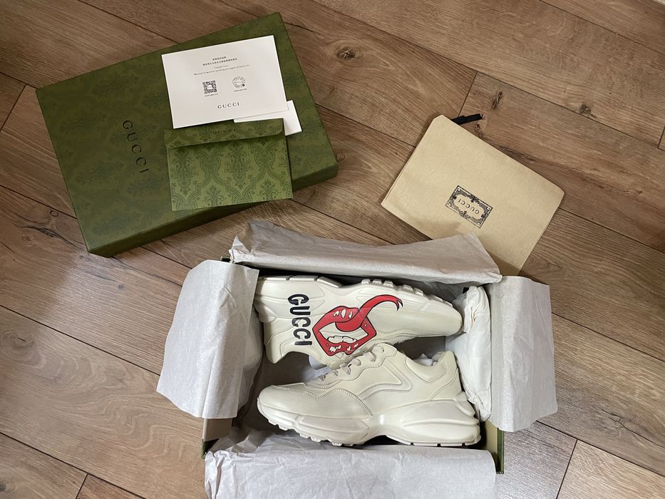 Vand Gucci Rhyton 42