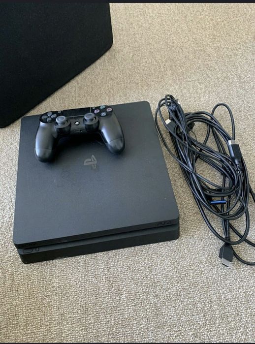 Ps 4 pro cu o singura maneta