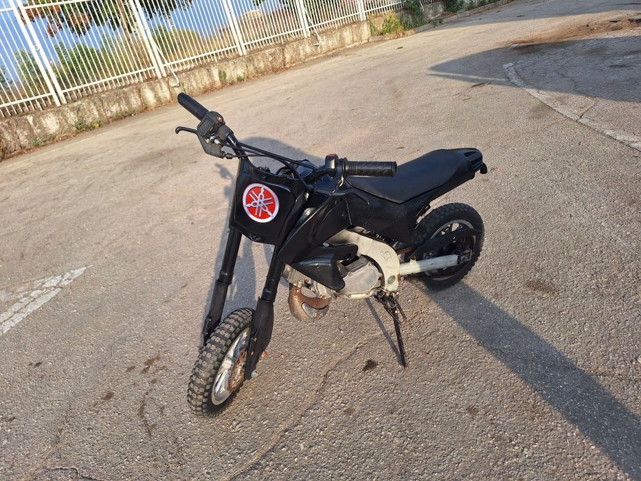 Продавам мини моторче - pocket bike 50cc.