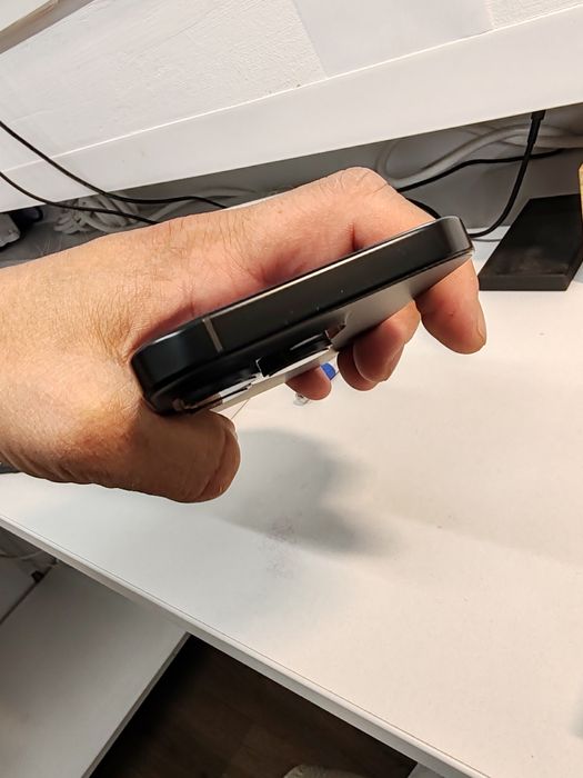 iPhone 16 Pro la cutie 128 GB baterie 100% cod unic 1105 cicluri 101