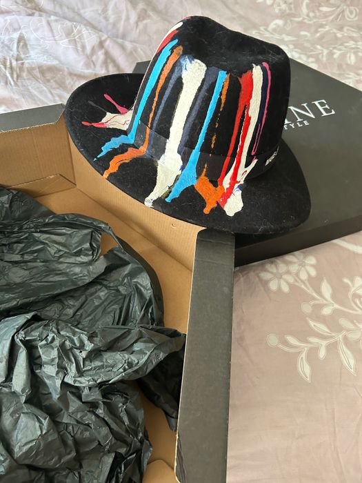 Вълнена дизайнерска шапка