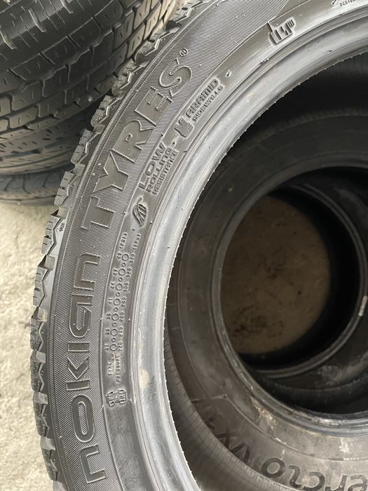 255/45/R20 Nokian WR SUV 4