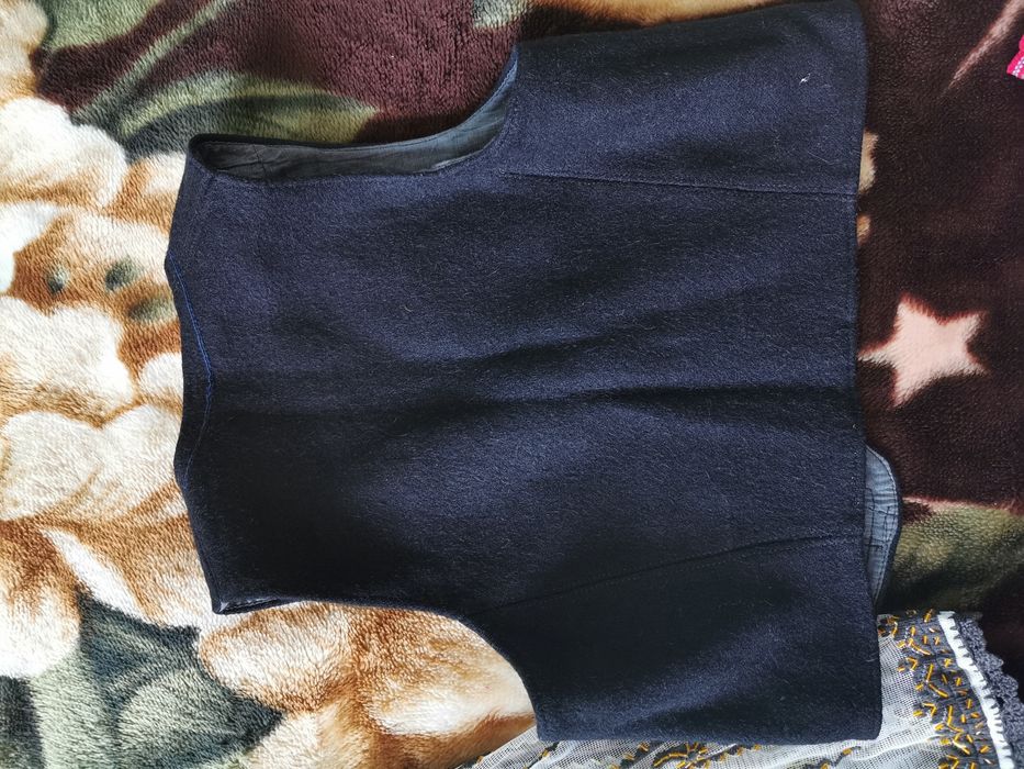 Ie +Vesta autentica tradițională veche 100 ani