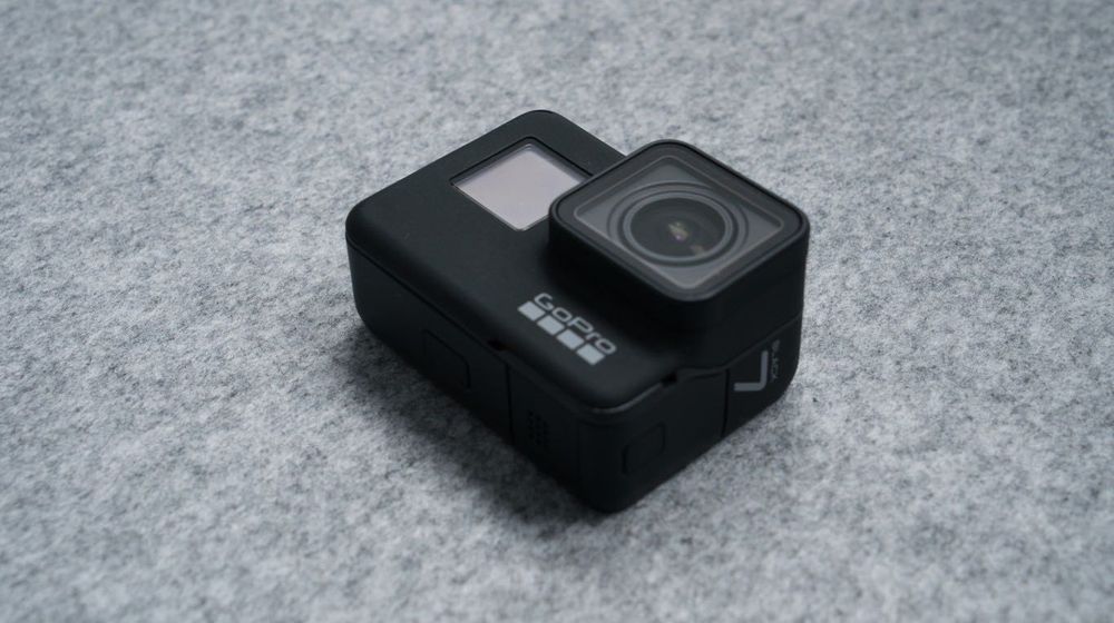 GoPro 7 Black - stare foarte bună, în cutie cu accesorii originale